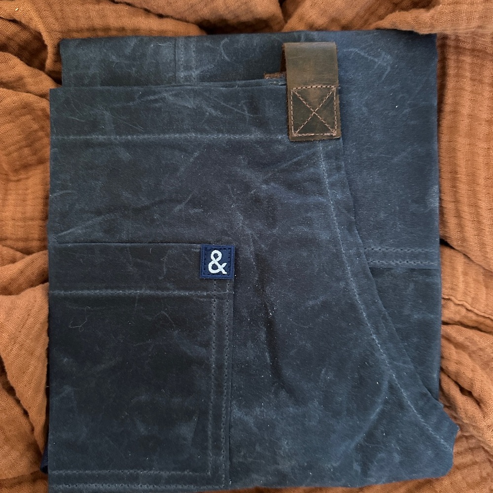 Hedley & Bennett Navy Waxed Canvas Apron